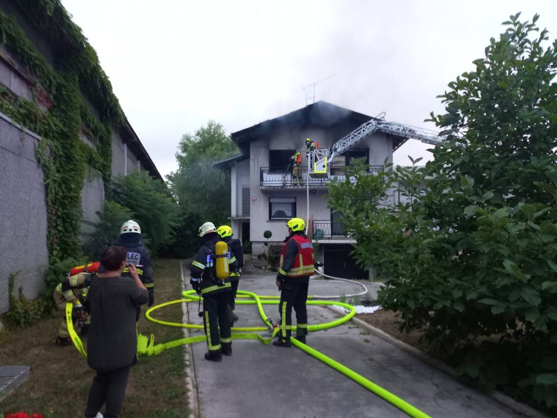 Prometna nesreča in požar hiše (2/2)