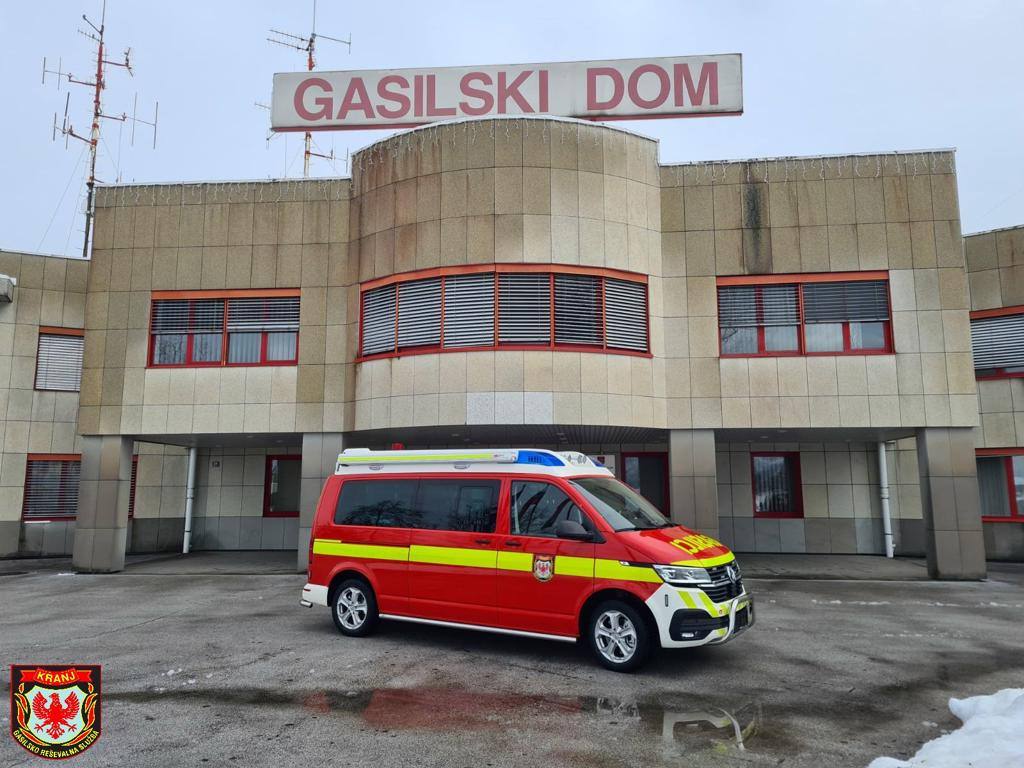 Novo poveljniško vozilo