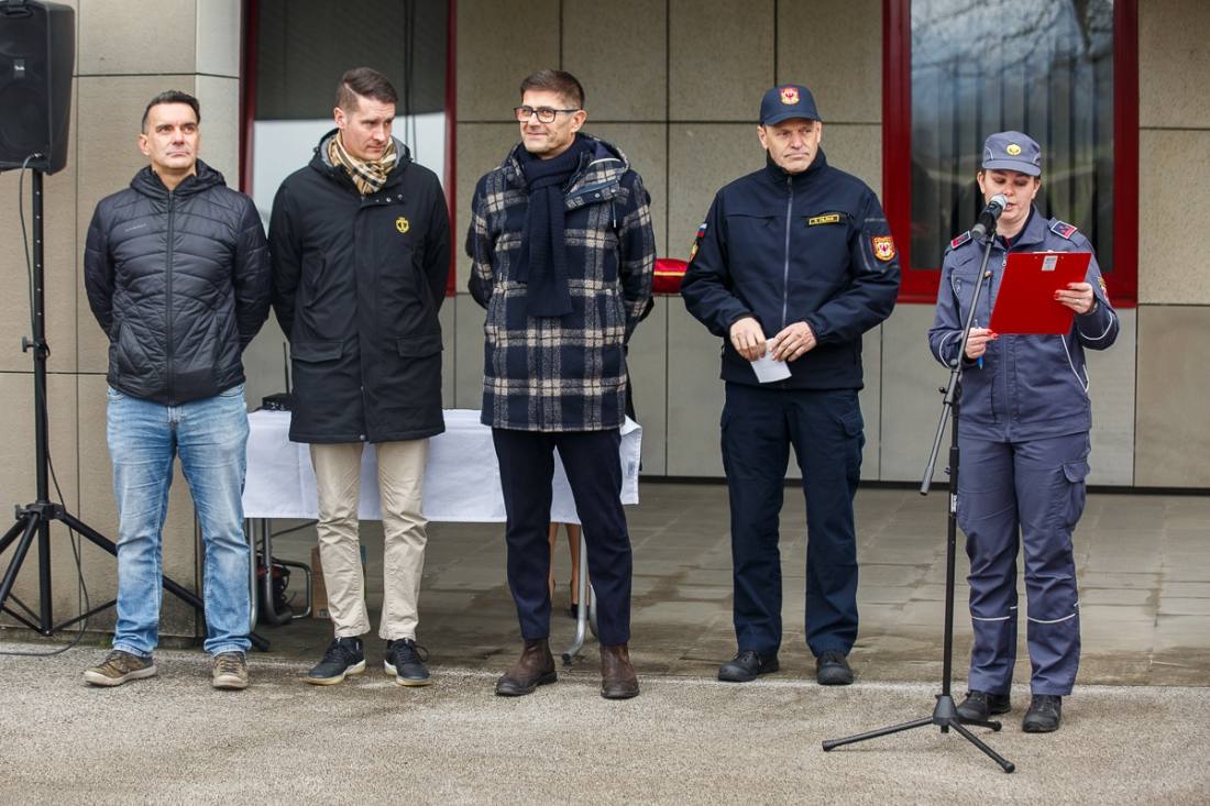 Prevzem novega gasilskega vozila z vodo (3/29)